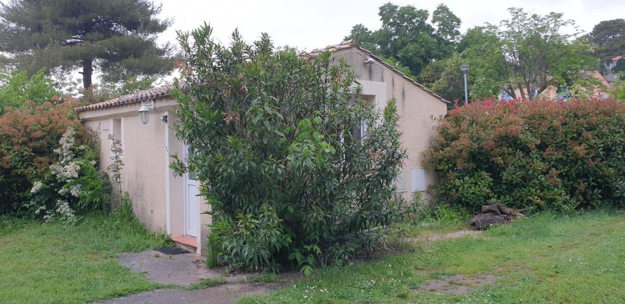 Adorable studio 25m² très calme avec parking Marsiglia Esterno foto